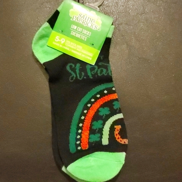 Saint Patrick's Day Themed Socks- 2 pairs-Low Cut- Women's shoe size 5-9 - Picture 4 of 5